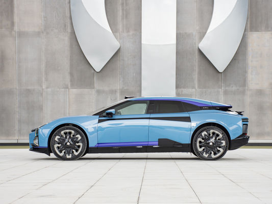 2024 Hiphi Z High-End Luxus Pure Electric Sport Limousine mit 4WD Dual Motors Energie