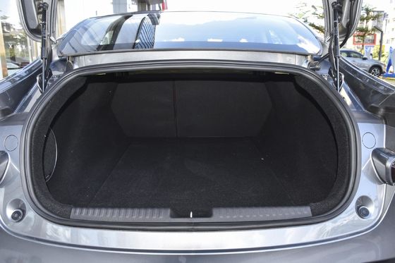 2024 Chinesisches Modell 4Wd 480-700Km Energie Elektroauto Ev Xpeng P7 in verschiedenen Farben