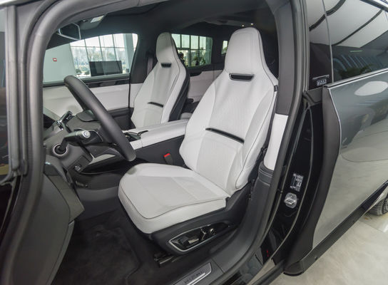 Der ultimative Viersitzer-Luxus-SUV von HiPhi X mit einer Reichweite von 550 km und einer Höchstgeschwindigkeit von 200 km/h
