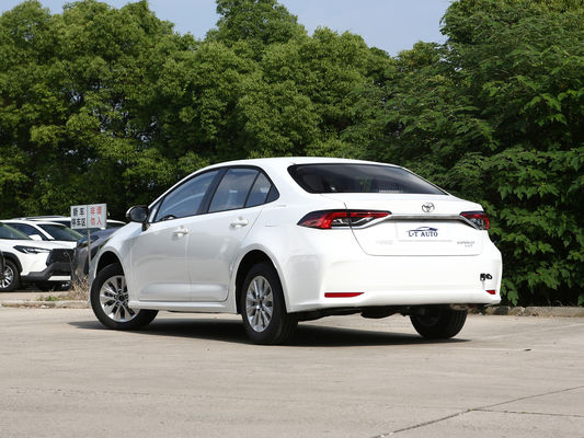 Erschwinglich und Toyota Corolla Hybrid Elektrofahrzeug Kleine Größe