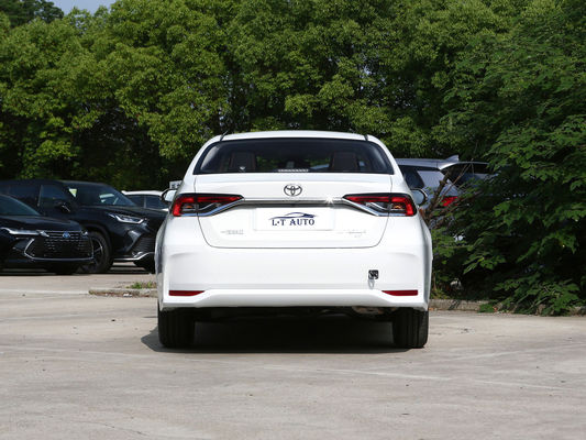 Erschwinglich und Toyota Corolla Hybrid Elektrofahrzeug Kleine Größe