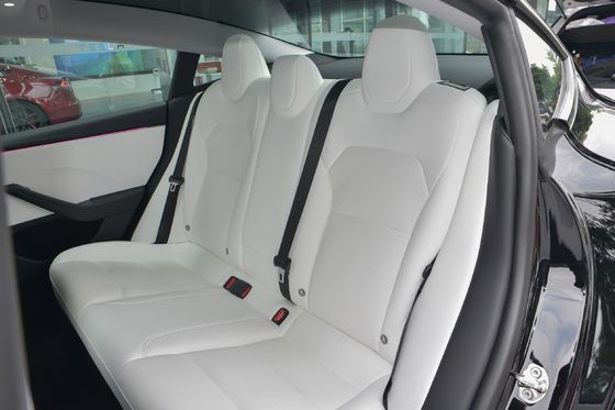 Tesla Modell 2024 Allradantrieb Langstrecken-Elektro-Sportwagen mit MAX. Reichweite von 713 km