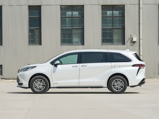 Sitzplätze Toyota SIENNA HEV Vierrad-Hybrid-Elektro-MVP mit Kopilot-Sitzverstellung