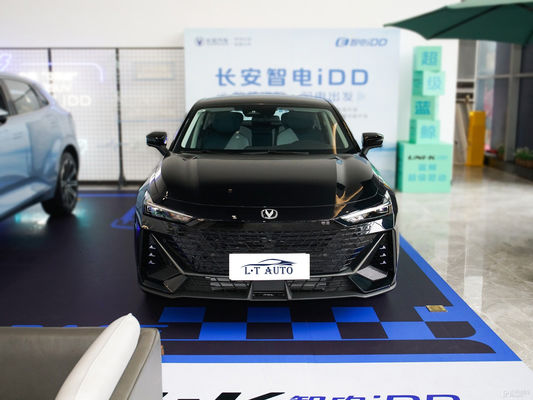2024 Changan UNI-V 2.0T Benzin 4WD Antriebsfahrzeug Hochgeschwindigkeits-Smart Made In Gebrauchtwagen