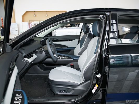 2024 Changan UNI-V 2.0T Benzin 4WD Antriebsfahrzeug Hochgeschwindigkeits-Smart Made In Gebrauchtwagen