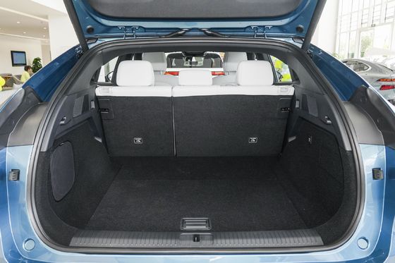 Schnelle Ladezeit von 0,33 Stunden Xpeng Auto G6 2024 Elektroauto Energiefahrzeuge 5 Sitzplätze