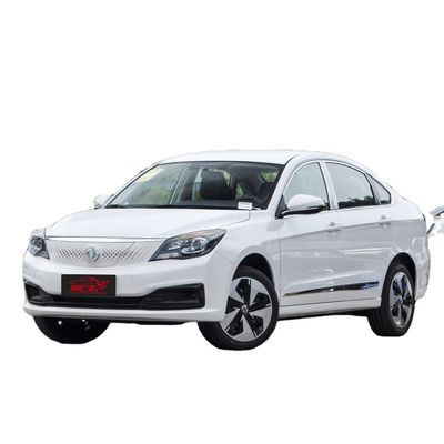 2024 Dongfeng Fengshen E70 erschwingliches Elektroauto mit 0,5 Stunden Ladezeit und 5-Sitzer
