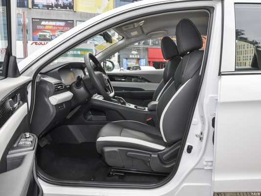 2024 Dongfeng Fengshen E70 erschwingliches Elektroauto mit 0,5 Stunden Ladezeit und 5-Sitzer