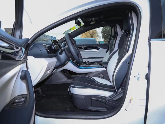 BYD QIN Plus Dm-I Made In EV Auto 5-Sitzer Hatchback mit Energie 55/120km Hybridfahrzeug