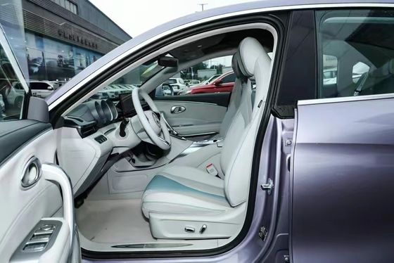 GWM ORA Lightning Cat EV Car 2024 Energiefahrzeug mit einer Wettbewerbshöhe von 1500 mm