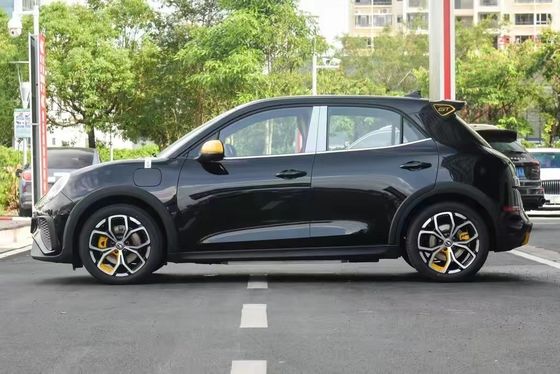 ORA Good Cat GT 5-Türer 5-Sitzer Limousine für Erwachsene in Weiß-Grau-Rot oder Blau-WHEELBASE 2650