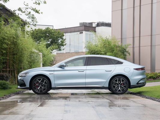 Hochgeschwindigkeits-Elektrofahrzeug BYD Han DM-i Champion Edition 2024 mit maximaler Geschwindigkeit 185