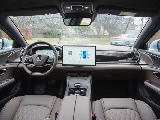 Hochgeschwindigkeits-Elektrofahrzeug BYD Han DM-i Champion Edition 2024 mit maximaler Geschwindigkeit 185