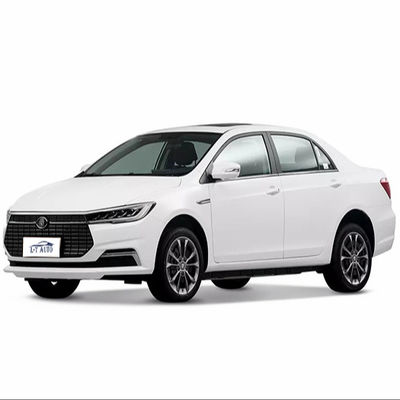 2024 BYD Qin PLUS DM-i 55KM Champion Edition Batterie Elektrofahrzeug in Schwarz