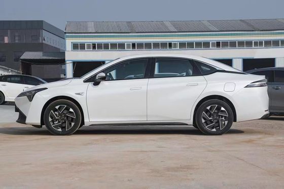 2024 Elektroauto Aion S Plus 5 Sitze 510km Reichweite LiFePO4 Batterie 2750mm Radstand