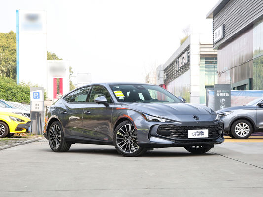 2024 MG7 Mittelklasse-Auto Coupé 2,0 t Schlauch-Benzinfahrzeug mit Design