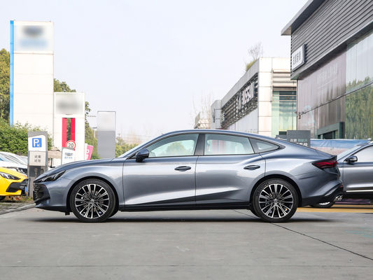 2024 MG7 Mittelklasse-Auto Coupé 2,0 t Schlauch-Benzinfahrzeug mit Design