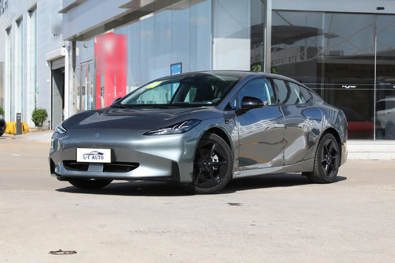 2024 Chinesische Super Limousine EV-Auto Maximalleistung 340 PS Maximaldrehmoment 430Nm Großer Wert