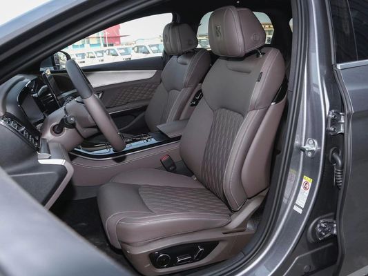 BYD Han Elektroauto 715KM Langlebigkeit 4995*1910*1495 185 Km/h Höchstgeschwindigkeit High End EV