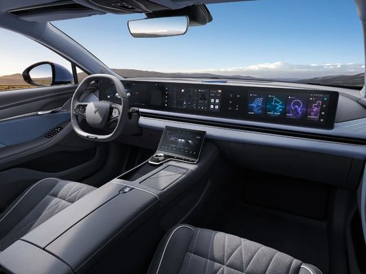 2024 Voyah Zhuiguang Elektrische Limousine Standard 5 Sitzplätze Elektrofahrzeug 5 Farben 3000 mm Radstand