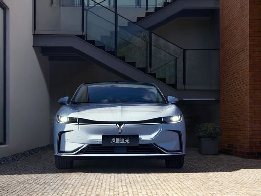 Voyah Zhuiguang Edition 580km 730km Lantu 4WD Gebrauchtes Elektroauto Hochgeschwindigkeits-EV-Limousine