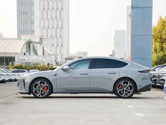 2024 NIO ET5 ES6 ES8 Graue Langstrecken-Elektrofahrzeug 5 Sitzplätze EV Sportwagen Limousine