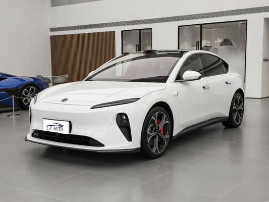 NIO ET5 Pure Electric 560/710km Akkulaufzeit 6-8 Stunden Ladezeit Mittleres Sportwagen