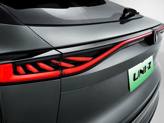Changan UNI Z Elektroauto 2024 Gebrauchtwagen Auto Changan UNIZ Hybridfahrzeug Brennstoffhybrid