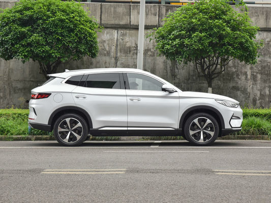 Vordermotor Vorderradantrieb BYD Song Plus EV Elektroauto mit kompaktem SUV-Design