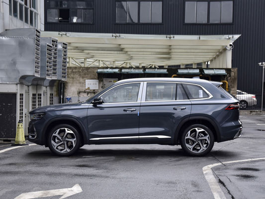 Mehrfunktionslenker und 50-80 L Kraftstofftank Geely Xingyue L Kompakt-SUV