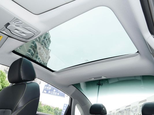 2024 Roewe i6 Der perfekte Familienwagen mit ABS 5 Sitzplätzen und Elektrofahrzeug-Features