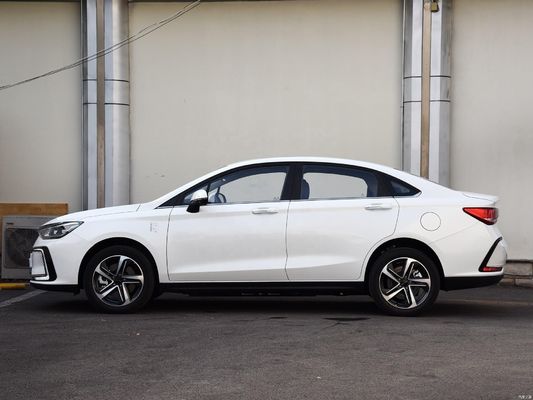 2024 Beijing Auto EU5 Kompakt-Elektroauto-Limousine für schnelles Laden in nur einer halben Stunde