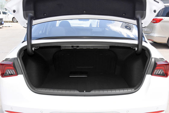 2024 KIA K3 Chinese Automobile Mittelklasse Limousine Fahrzeug mit Multilink-Hinterrad-Aufhängung