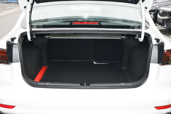Mehrfunktionslenker Geely Emgrand 1.5L 1.8L Benzin Benzin Automatik Limousine