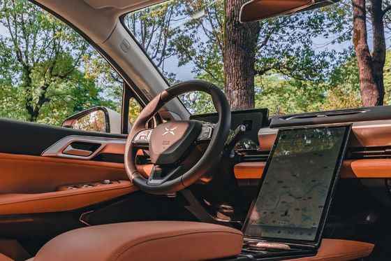 Erleben Sie Luxus und Effizienz mit dem Xpeng P5 P7 X9 Pure Electric Car NEDC 500KM