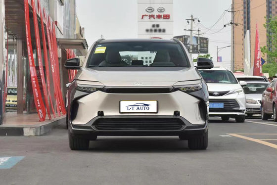 Maximalgeschwindigkeit 160 Km/h 615KM Langlebigkeit Toyota BZ4X PRO EV Auto Ternary Lithium-Ionen-Batterie