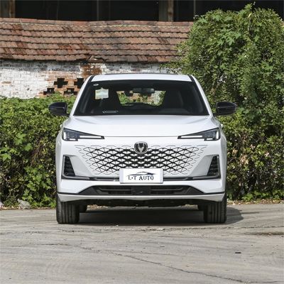 R18 Reifengröße 2024 Changan CS55 Plus Hochgeschwindigkeits-Elektroauto für Kraftfahrzeuge