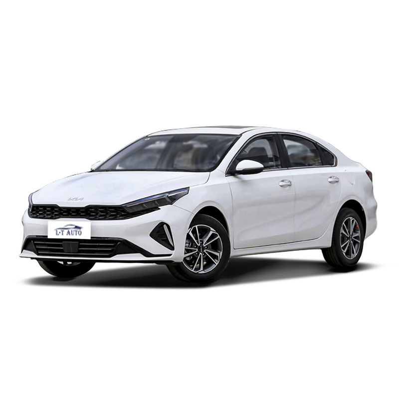 2024 Economy Benzinwagen KIA K3 Kompaktwagen Limousine Benzinwagen mit und Ledersitze