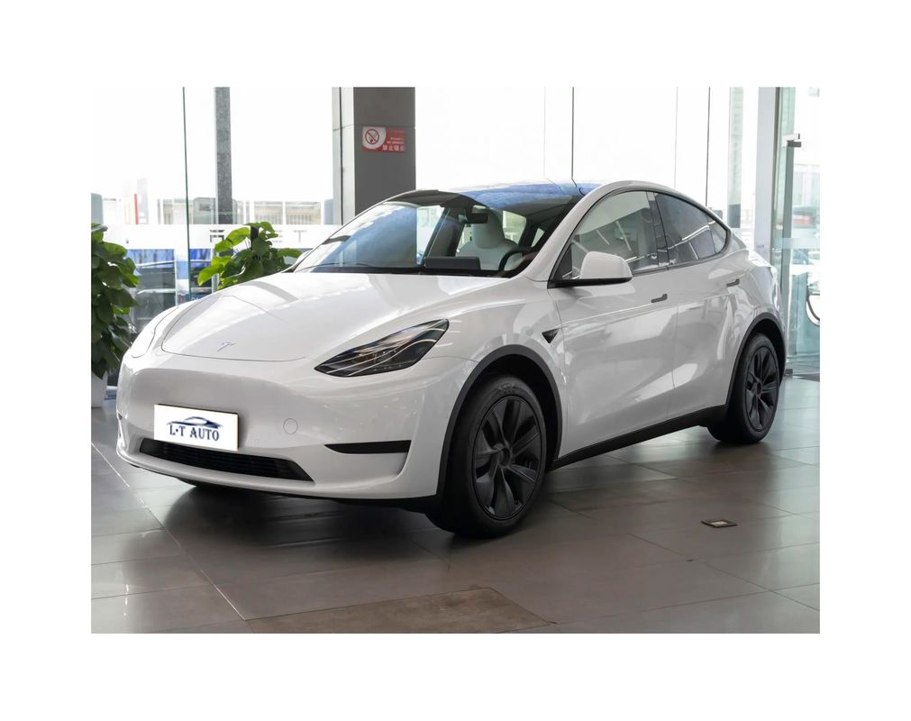 2024 Tesla Model Y 5 Türen 5 Sitzplätze 4 Räder EV-Auto 4750x1921x1624mm Länge Breite Höhe