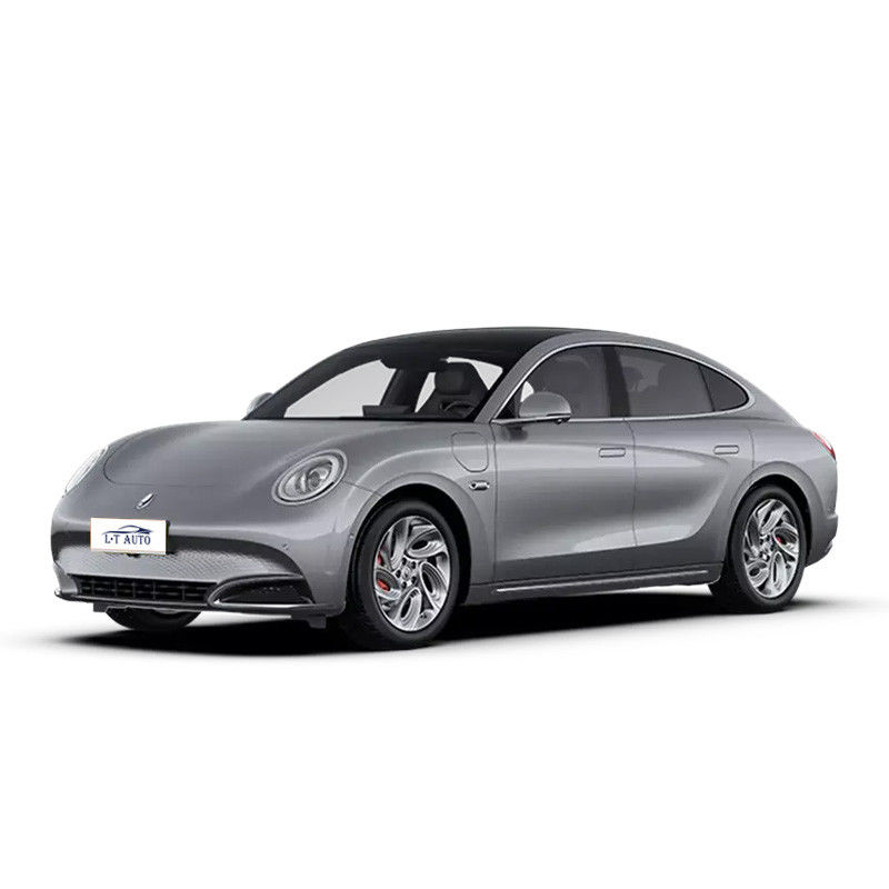 ORA Lightning Cat EV Schöne Kleinwagen 4-Türer Limousine 5-Sitzer Länge 4871 Breite 1862