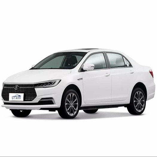 2024 BYD Qin PLUS DM-i 55KM Champion Edition Batterie Elektrofahrzeug in Schwarz