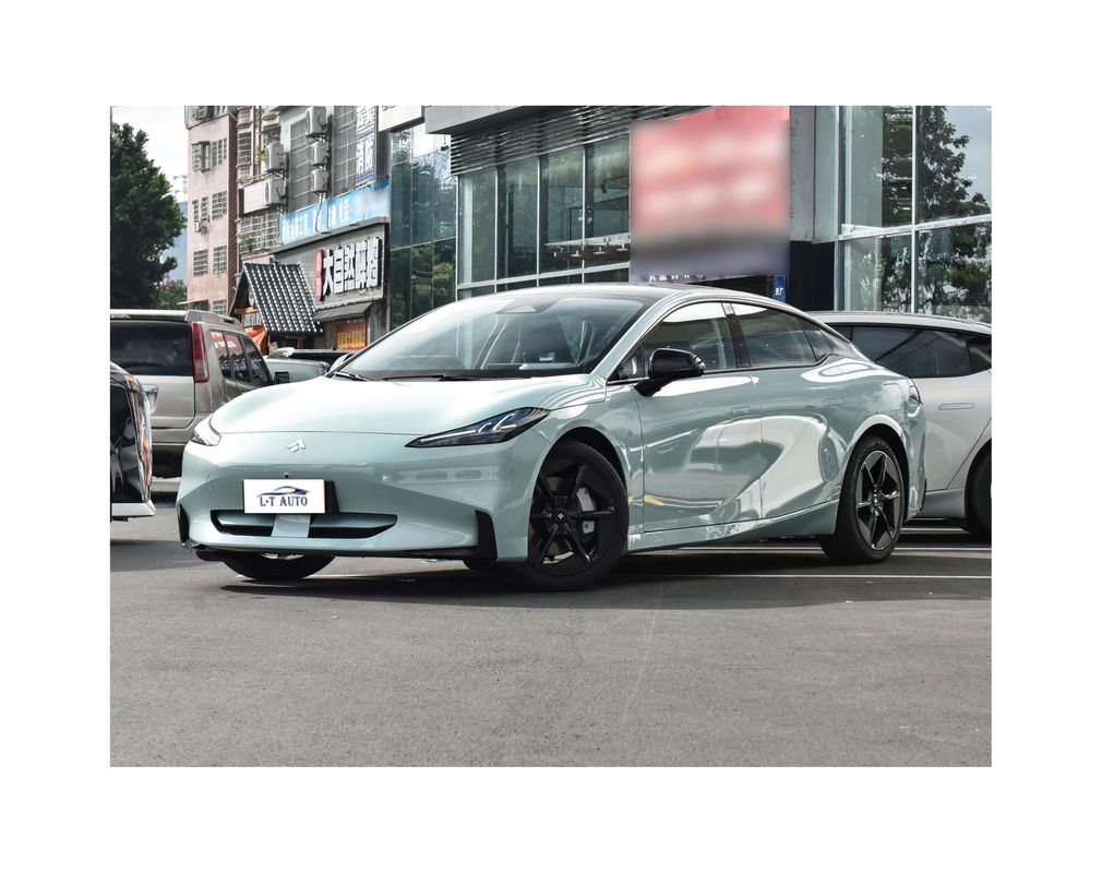 2024 Chinesische Super Limousine EV-Auto Maximalleistung 340 PS Maximaldrehmoment 430Nm Großer Wert