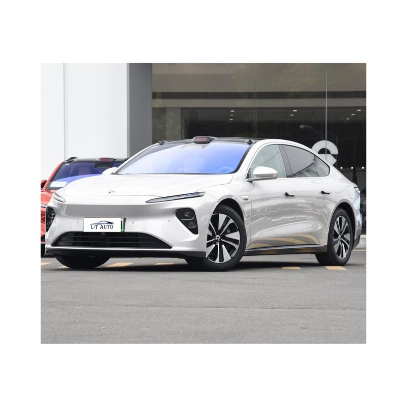 675 km Reichweite NIO ET7/ET5 EV Auto Hochgeschwindigkeits-Energiefahrzeuge mit ternären Lithiumbatterien