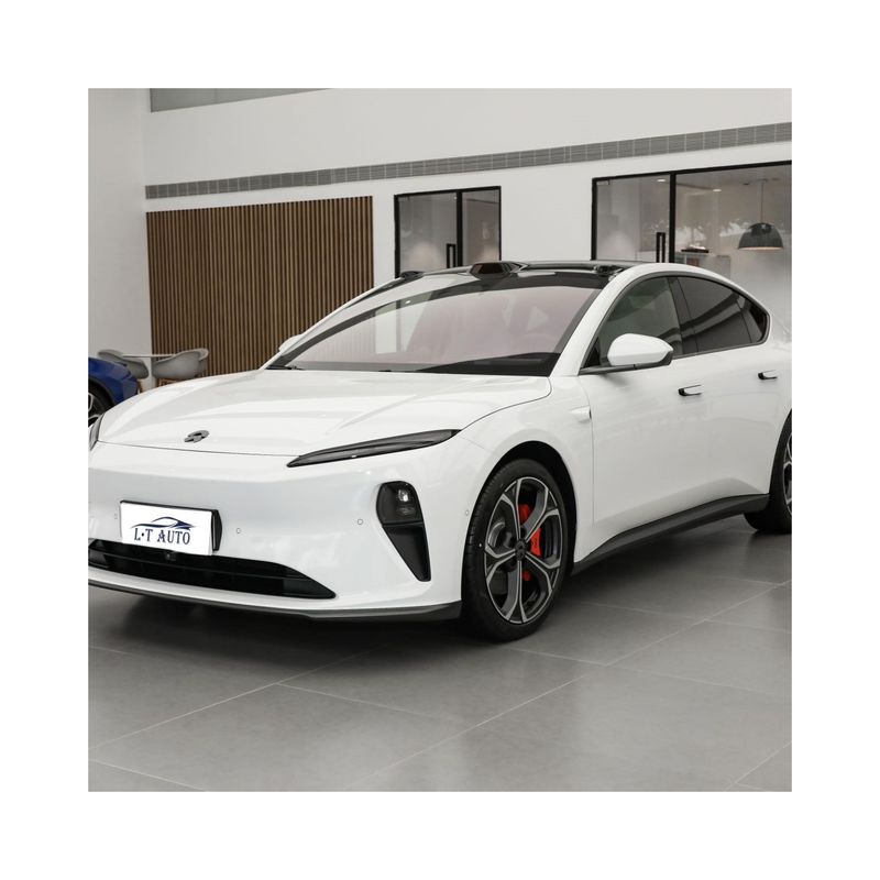 2024 NIO ET5 ES6 ES8 Graue Langstrecken-Elektrofahrzeug 5 Sitzplätze EV Sportwagen Limousine