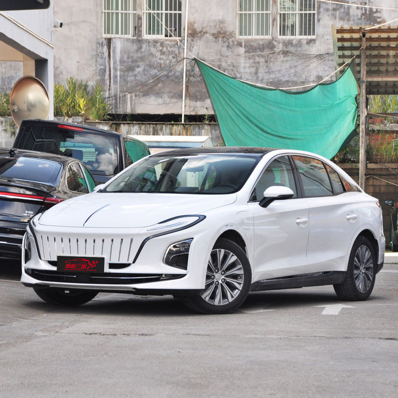 Elektrofahrzeuge Eingeschwindigkeitsgetriebe und Schnellladung 2024 Hongqi E-QM5 Energiefahrzeug